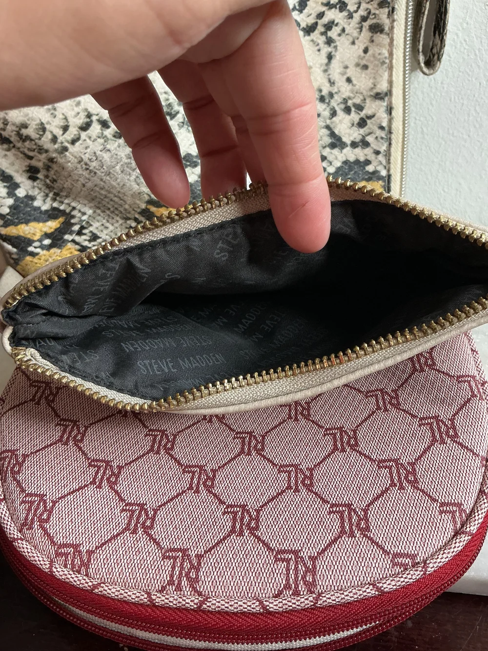 Ralph Lauren ,Elizabeth Arden And Steve Madden Pouch Makeup Bag Bundle